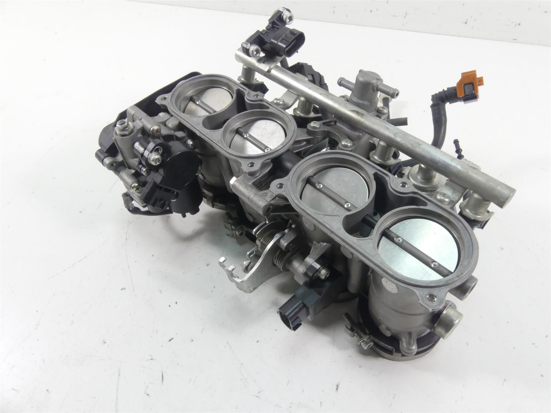 2008 Yamaha FZ1 Fazer Mikuni Throttle Body Bodies & Wiring 2D1-13750-20-00 | Mototech271