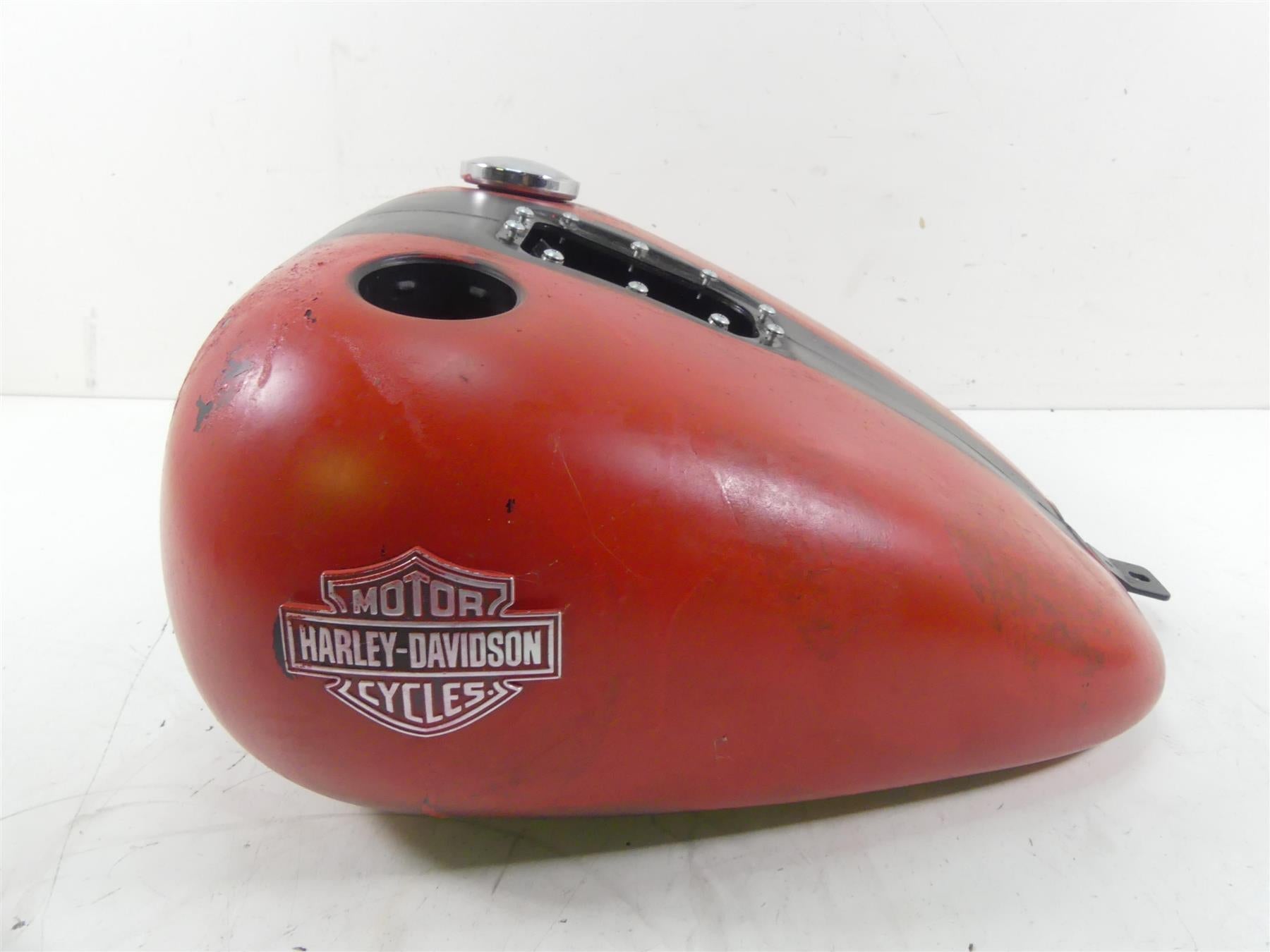 2016 Harley FLS Softail Slim Fuel Gas Petrol Tank Reservoir - Read 61625-11 | Mototech271