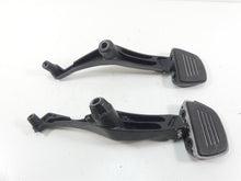 Load image into Gallery viewer, 2013 Victory Cross Country Rear Passenger Footpeg Set -Read L 5136384 R 5136385 | Mototech271
