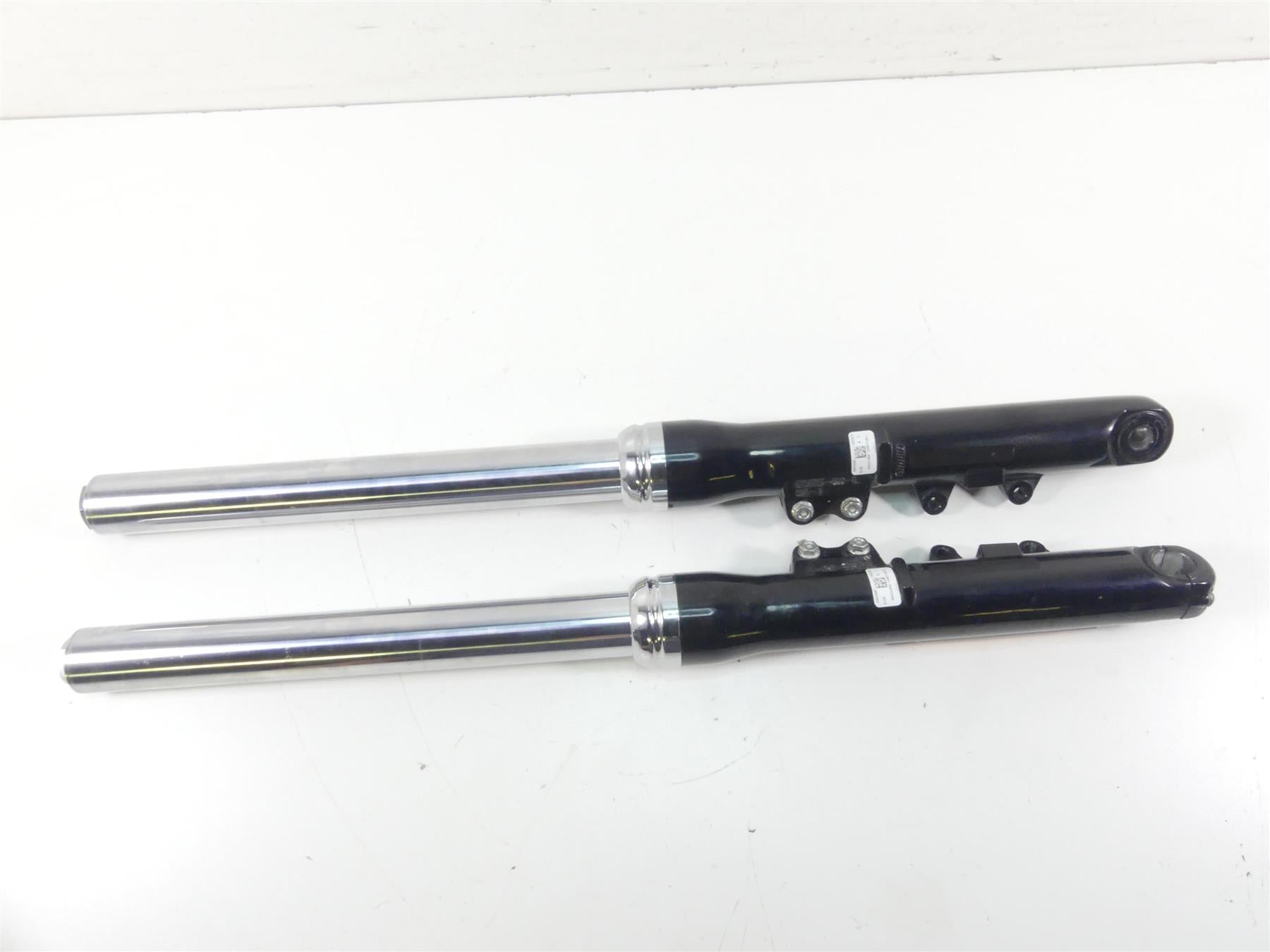 2014 Harley Dyna FXDF Fat Bob 49mm Showa Front Fork Leg Set 48622