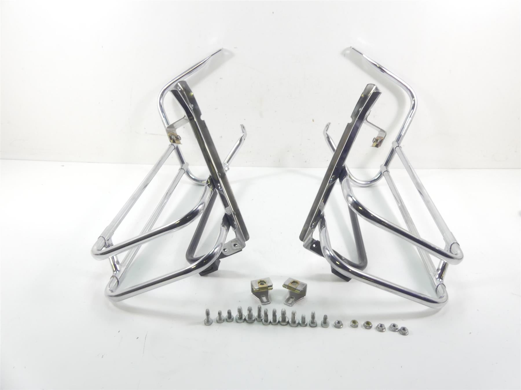 1999 Harley Touring FLHTCUI Electra Glide Saddlebag Guard Set 49188-97 49172-97 | Mototech271