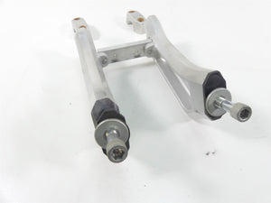 2007 Suzuki M109R VZR1800 Boulevard Handlebar Riser Holder Set 56225-48G00 | Mototech271