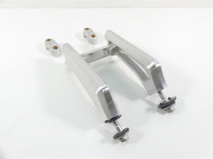 2007 Suzuki M109R VZR1800 Boulevard Handlebar Riser Holder Set 56225-48G00 | Mototech271