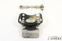 Load image into Gallery viewer, 2004 Harley VRSCB V-Rod Engine To Frame Motor Mount SET 16307-01A | Mototech271
