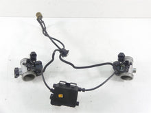 Load image into Gallery viewer, 2008 BMW R1200GS K25 Bing Throttle Body Set &amp; Cables 13547672731 13547672732 | Mototech271
