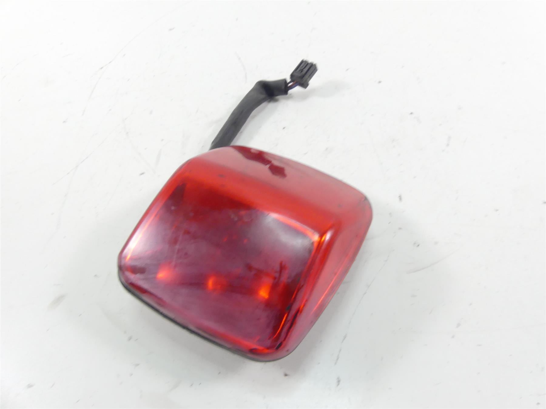 2004 Harley Softail FXSTD SE CVO Deuce Taillight Tail Light Lamp Lens 68931-00A | Mototech271