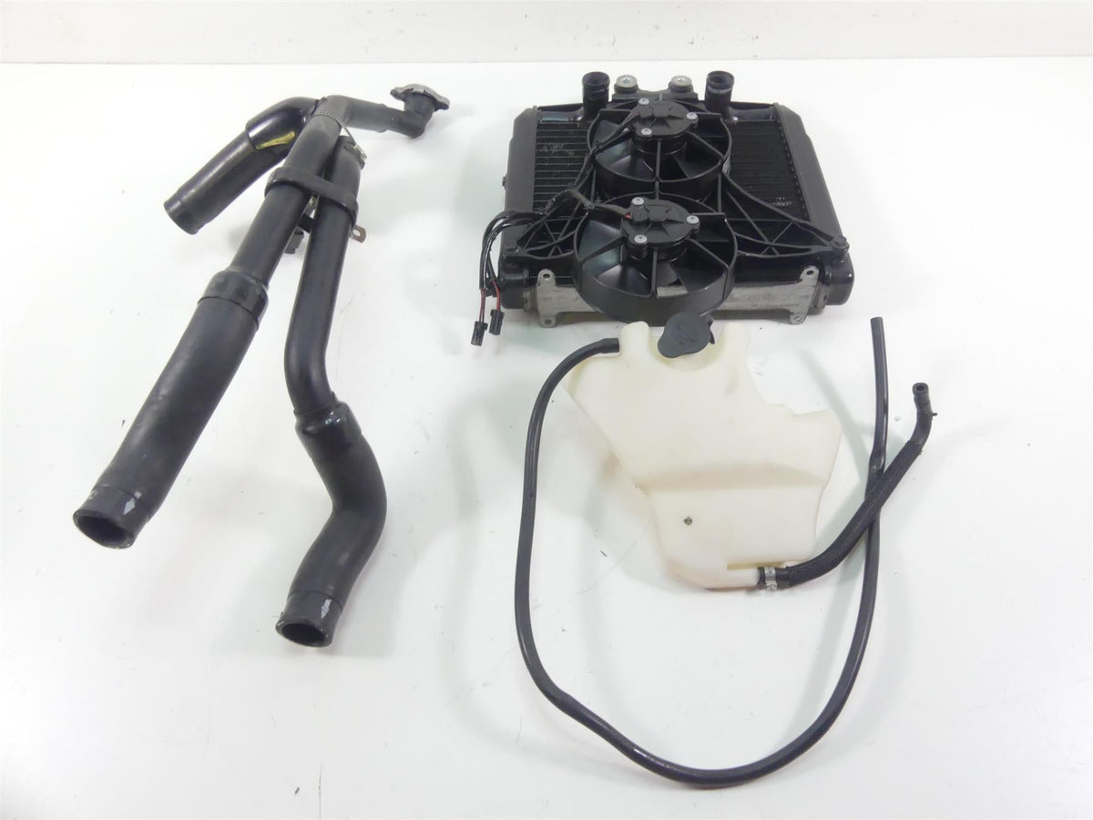 2011 Harley VRSCF Muscle Rod Radiator Cooler Fans Reservoir Hoses Set 26722-04 {{ shop.shopifyCountryName }} - Mototech271