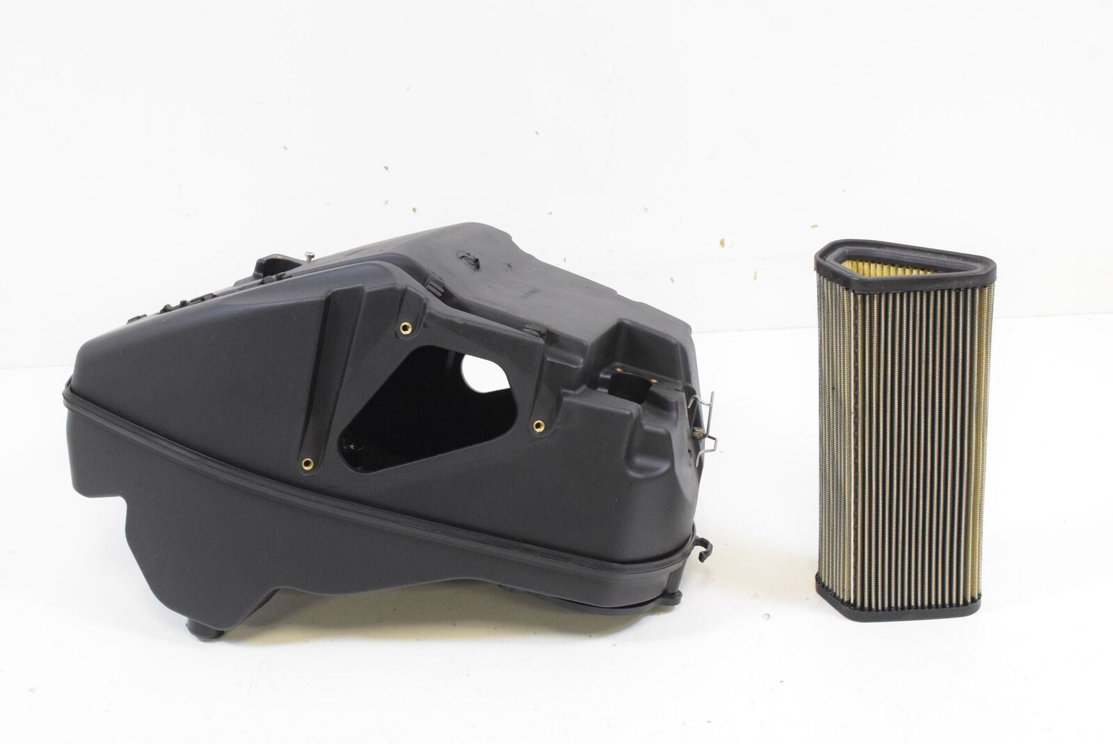 2010 Ducati Streetfighter S Air Cleaner Breather Filter Box SET 44211393B | Mototech271