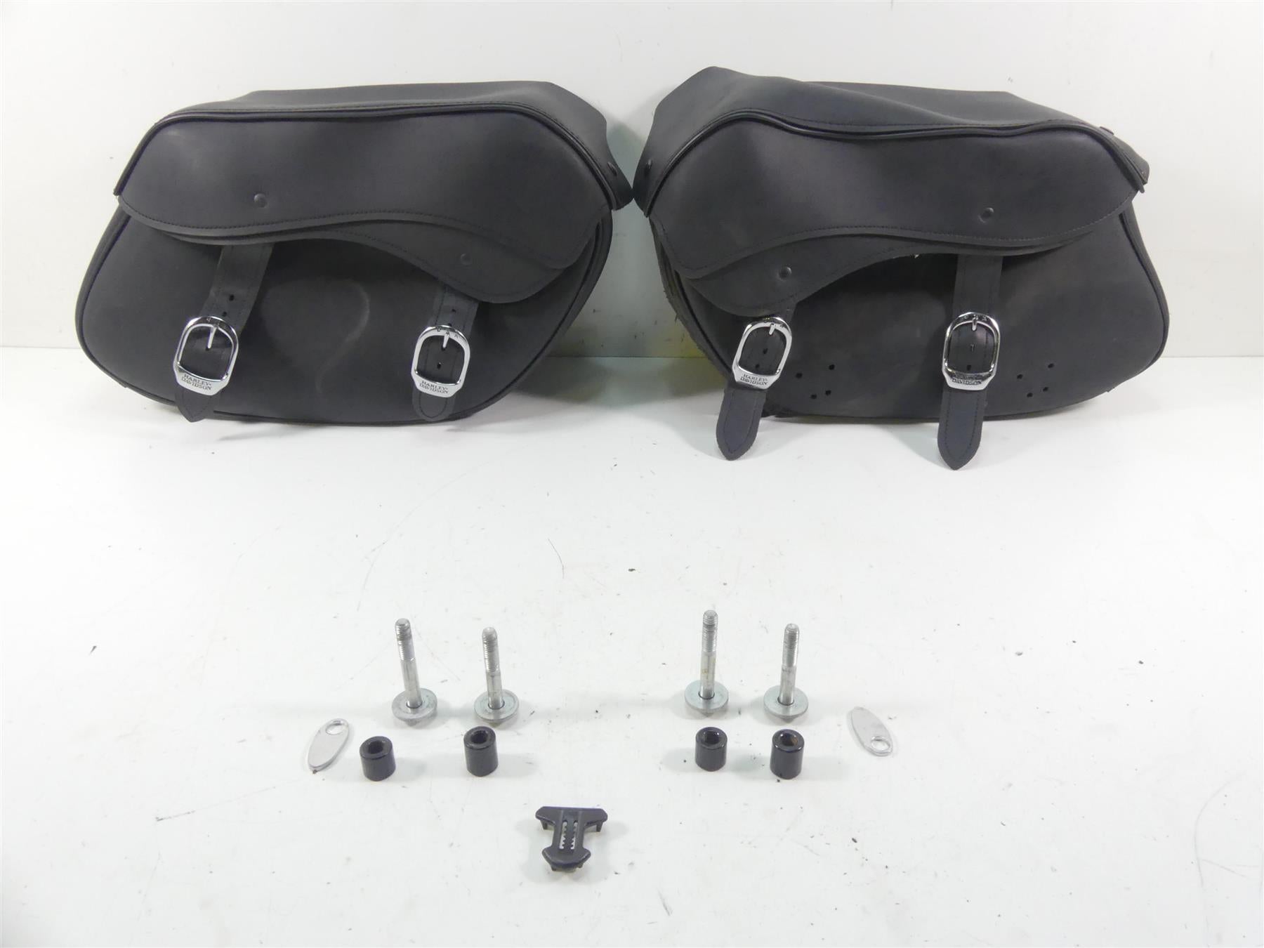 2016 Harley FXDL Dyna Low Rider Leather Saddlebags Saddle Bags - Read | Mototech271